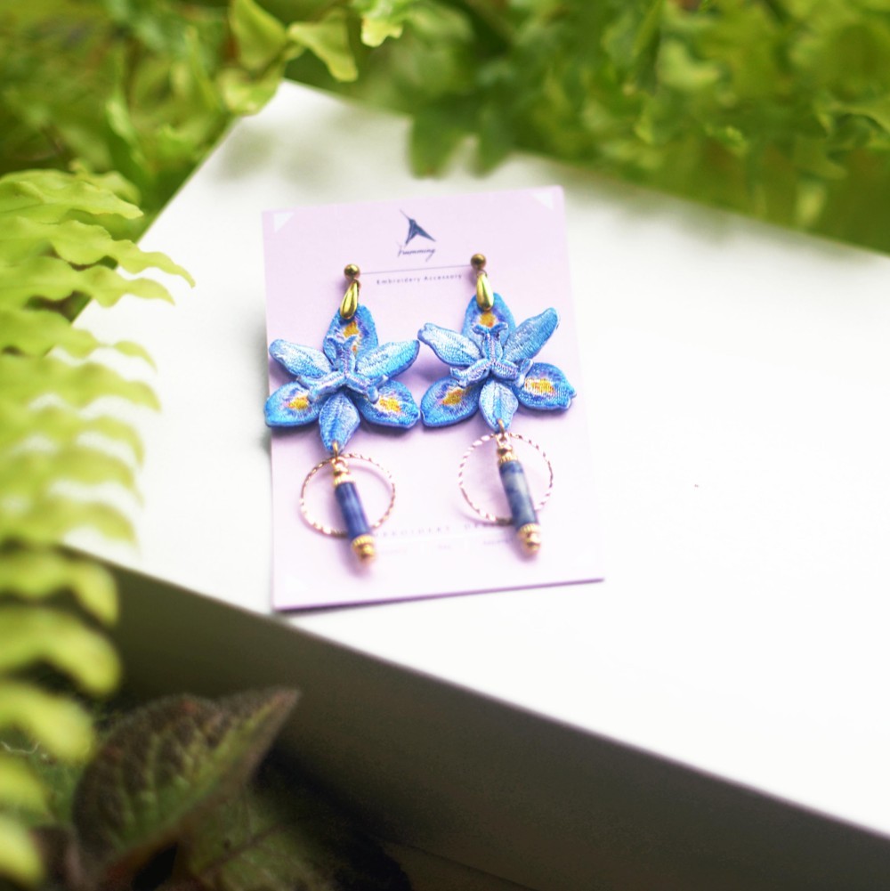 humming 台湾菖蒲刺繍ピアス | スタッド | クリップ | 蝶シリーズ 