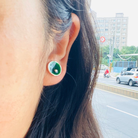 E19款-純銀琺瑯耳針-999銀針(1對)-綠色-可敲字-客製耳針 第8張的照片