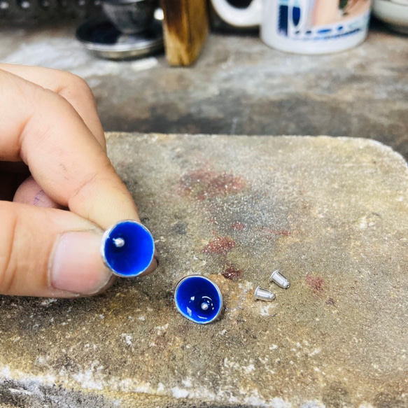 E20款-純銀琺瑯耳針-999銀針(1對)-藍色-可敲字-客製耳針 第6張的照片