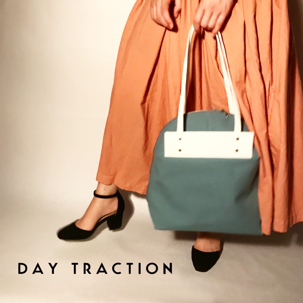 Bi- (Mint ice cream)　ラウンドジップトートバッグ