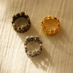 o10【チャーム】アンティーク風・ゴールド・王冠(10個） 2枚目の画像