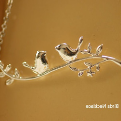 【アンティーク風ネックレス】銀古美・鳥のネックレス(全長約40cm) 2枚目の画像