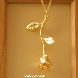 【ネックレス】K16GPゴールド・ローズのネックレス(全長約45cm) 1枚目の画像