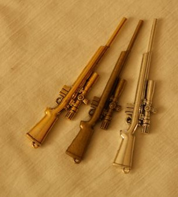 ac1389/メタルチャーム・銀古美・銃(1個)/Pendant silver gun (1p) 2枚目の画像