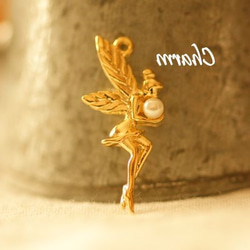 1605/チャーム・アンティーク風・K16GPゴールド・花の妖精 (3個)※パールあり 1枚目の画像