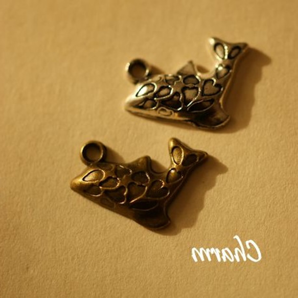 手工製作的零件金屬裝飾魅力Ginkobi，虎鯨（10） 第1張的照片