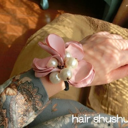 【ヘアゴム】ローズのお花/フラワー＆パールのヘアゴム（ピンク） 2枚目の画像