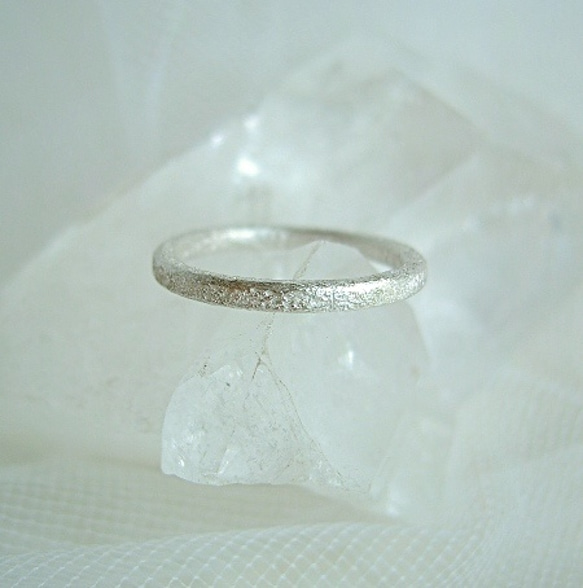 銀色簡約戒指（2mm） 第2張的照片