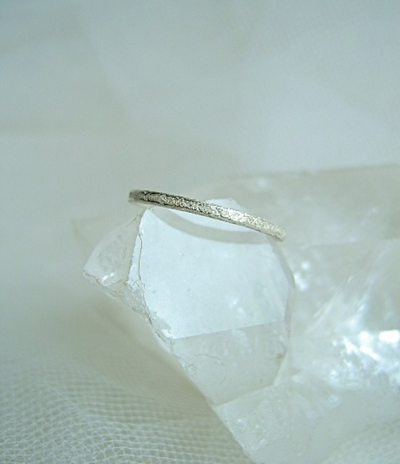 銀色簡約戒指（1.5mm） 第2張的照片