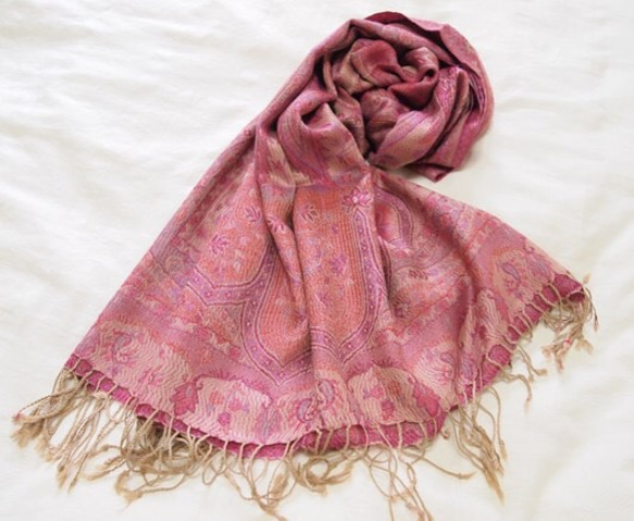 手織り シルクｘカシミア ストール カシミール ペイズリー　ピンク 1枚目の画像