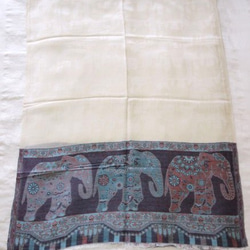手織りカシミア　象さん　ピュアな白色ストール 5枚目の画像