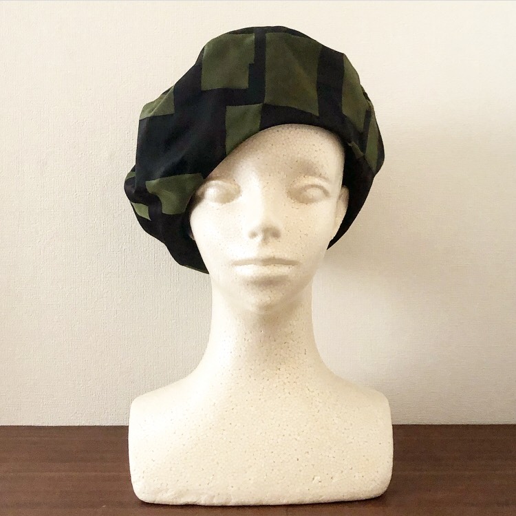 カタチにこだわるベレー帽　イタリア生地　グリーン