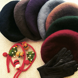 ポワッとかわいい羊毛フェルトのベレー帽　　 1枚目の画像