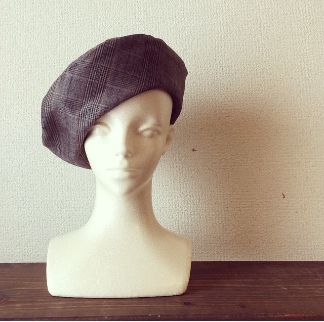 クールなブラウン‼️ グレンチェックのベレー帽