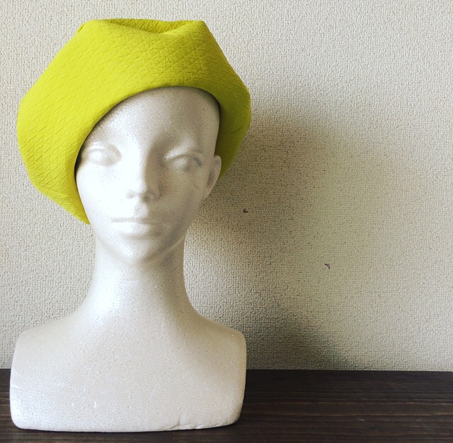 残り1点Sサイズのみ‼︎ パキッとかわいい！レモンイエローのベレー帽