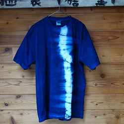 藍染　縦一本絞りTシャツLと XLサイズのみ 1枚目の画像