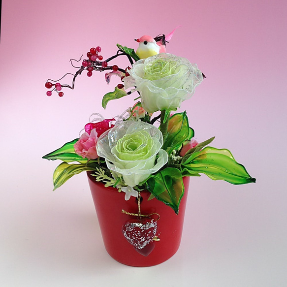 アメリカンフラワー・白バラと小鳥のベースアレンジ☆プレゼント☆ギフト☆贈り物 2枚目の画像