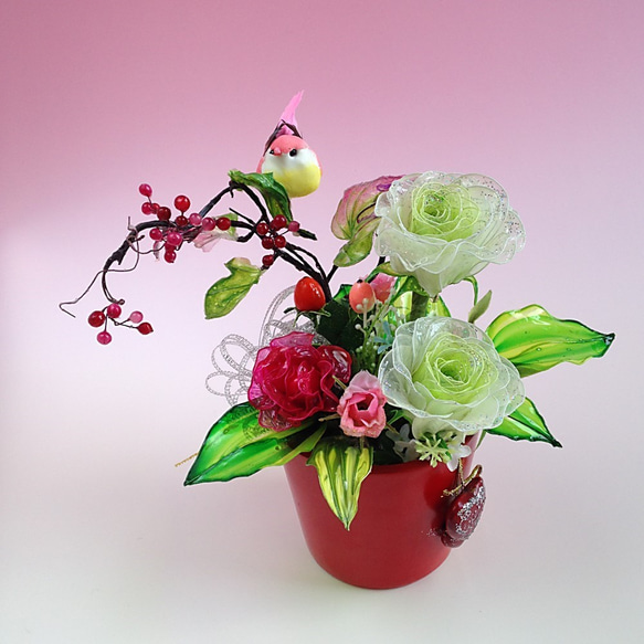 アメリカンフラワー・白バラと小鳥のベースアレンジ☆プレゼント☆ギフト☆贈り物 4枚目の画像