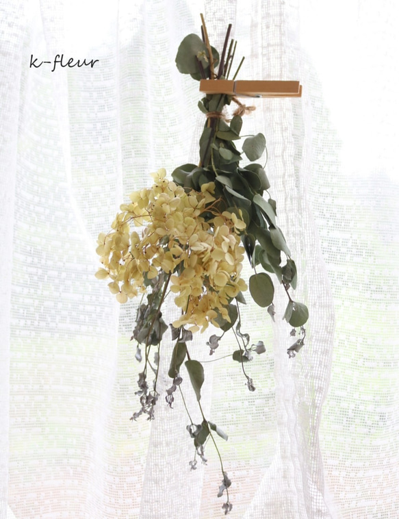 『夏の福袋』ユーカリと白いお花たちのスワッグ 2枚目の画像