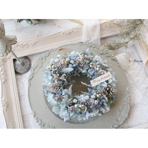アイスブルーのクリスマスリース プリザーブドフラワー K-FLEUR 通販