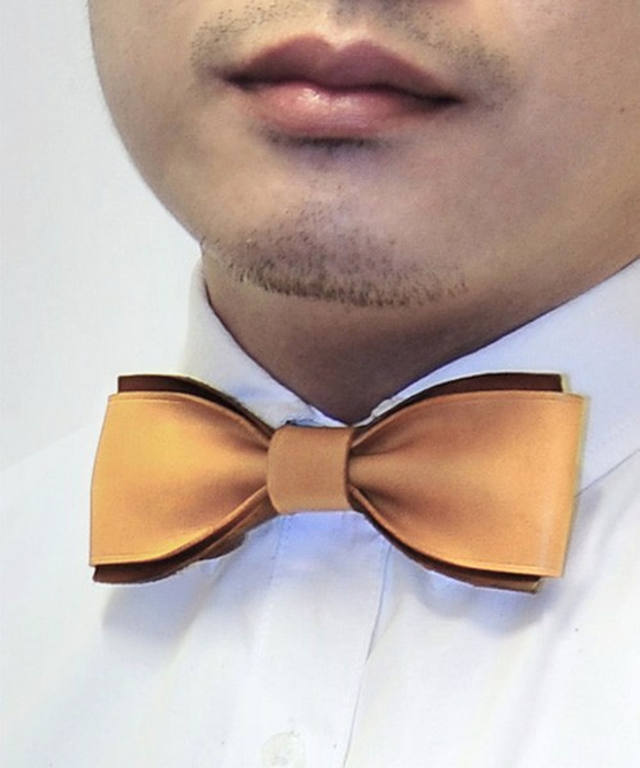 MICO 手工皮革蝴蝶領結 Bowtie (淺茶色) [接單訂製] 第3張的照片