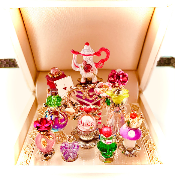 アリス♡シリーズ♦︎チシャ猫の宝石箱&香水瓶/ドールハウス