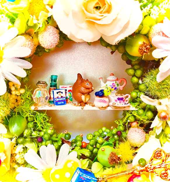マーガレットの手のひらminiリース/リス〜sweets〜/ドールハウス/ミニチュア/ミニリース/無料ギフトラッピング 3枚目の画像
