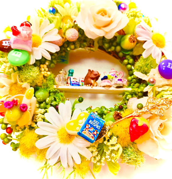 マーガレットの手のひらminiリース/リス〜sweets〜/ドールハウス/ミニチュア/ミニリース/無料ギフトラッピング 5枚目の画像