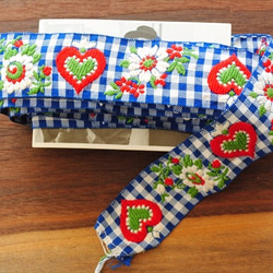 送料無料　ベルギーのヴィンテージ 花柄とハート刺繍トリム 巾4.4cm /長さ50cm単位　チェック リボン ブレード 4枚目の画像