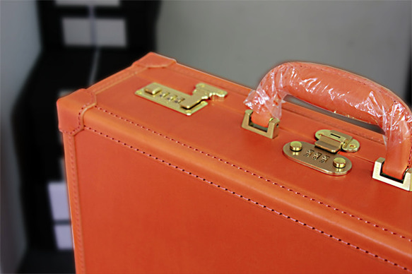 オレンジのイタリア製皮革トランクケースKomatsu-model-1st 1枚目の画像