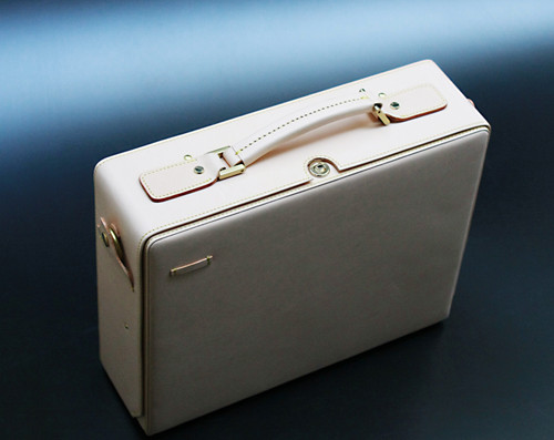 白ヌメ革書類ケース　Sasaki-model