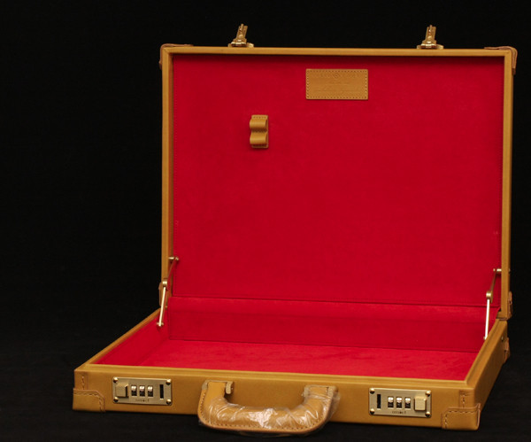 書類専用アタッシュケース　Igarashi-nodel2