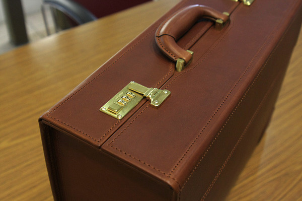 上面フルオープンのパイロットケース　Kita-model 108,000円