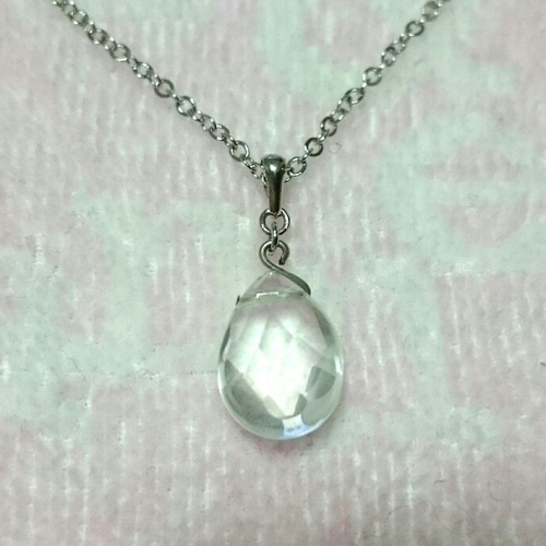 送料無料☆天然石1粒水晶しずくネックレストップ♪パワーストーン 