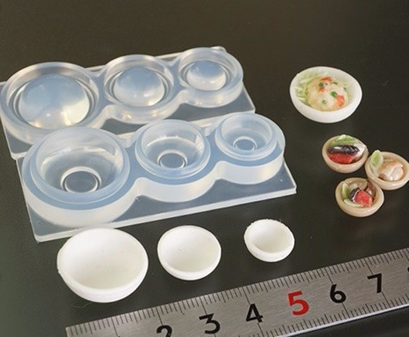[用於微型食品！ ]小碗（矽膠型）人偶餐具和微型糖果 第1張的照片