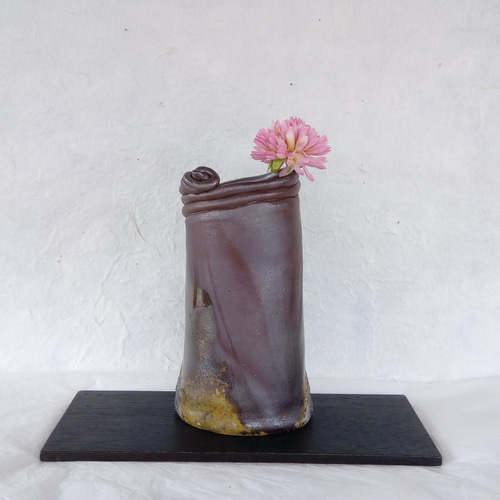 ◇特別価格◇【透かし入り】花器・花入れ 備前焼t-6 一輪挿し