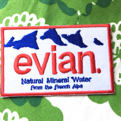 w6:ワッペン (evian) 2枚目の画像