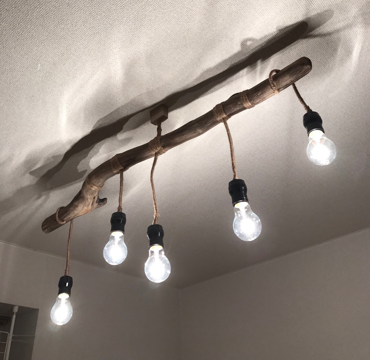 送料込み！流木の天井照明 送料込み！流木の天井照明