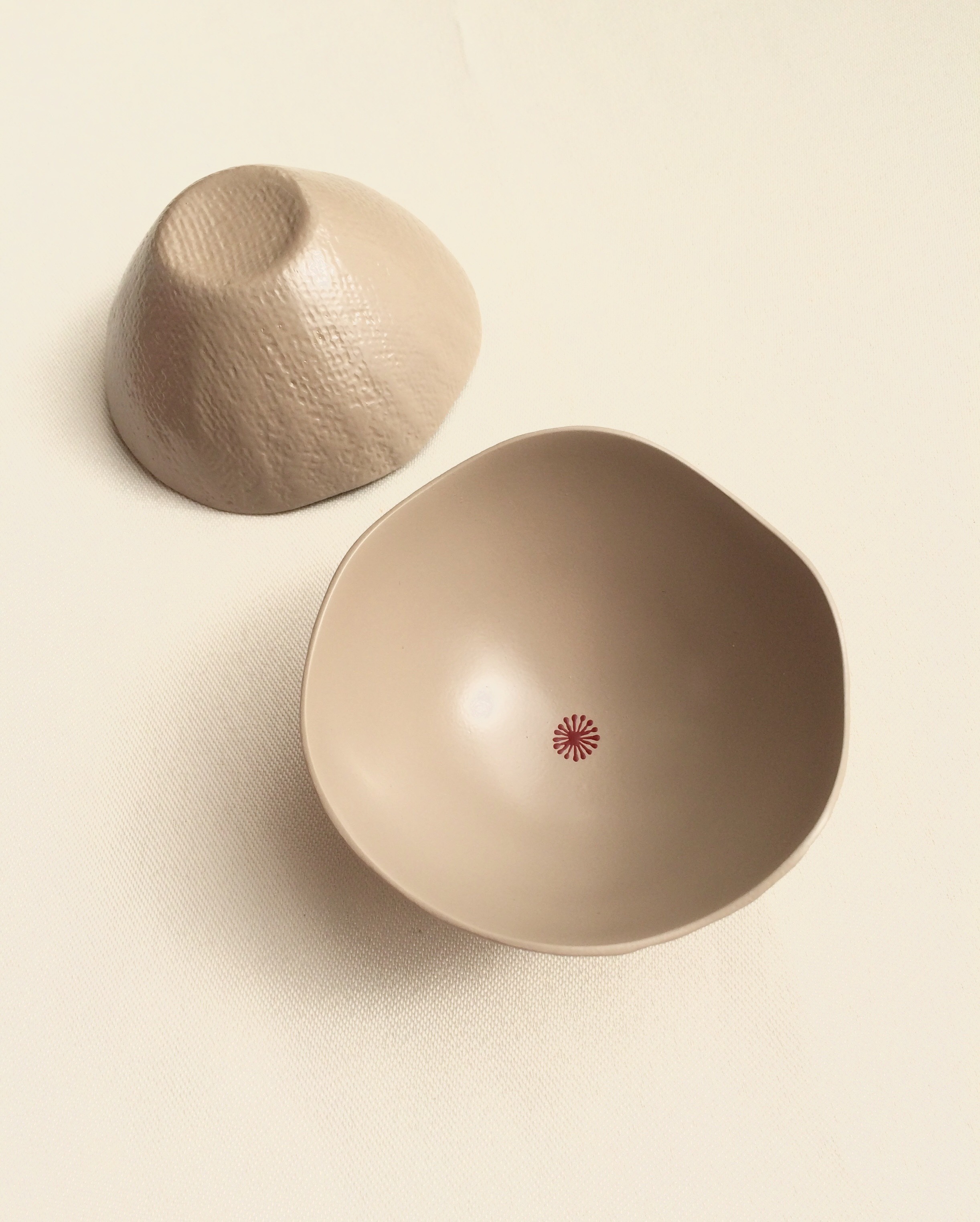 乾漆酒器「白い花」 漆器