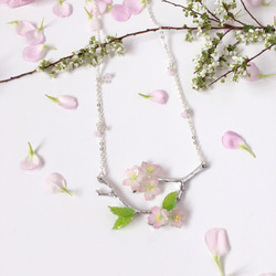*Haku‧Neko* [さくらの花限定シリーズ]花見桜ピンクの桜の枝クリスタルのネックレスネックレス[15/8にCustomz 1枚目の画像