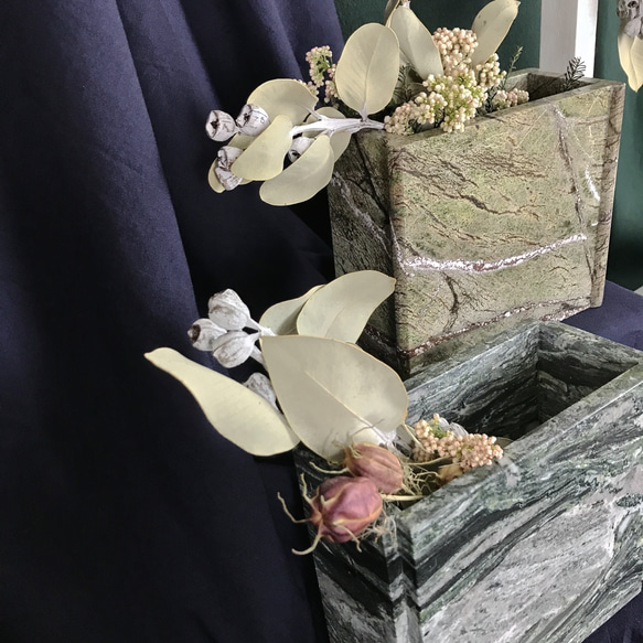 【森林果石 樹木色系】大理石 翡翠月河 花器 小長方 居家裝飾 第4張的照片