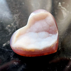 ドゥルージーアゲート（めのう）ハートa  Agate Druzy Heart 3枚目の画像