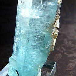 【特大】アクアマリン結晶柱  Aquamarine crystal 8枚目の画像