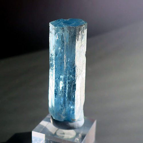 特大！アクアマリン　柱状結晶 パキスタン産 アクアマリン 柱状結晶