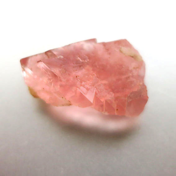 モンブラン産ピンクフローライト-b Pink fluorite Mont Blanc 人気・おすすめ｜使いやすい・旅行におすすめ 品質保証 全国発送 正規品・日本国内発送・安心保証付き