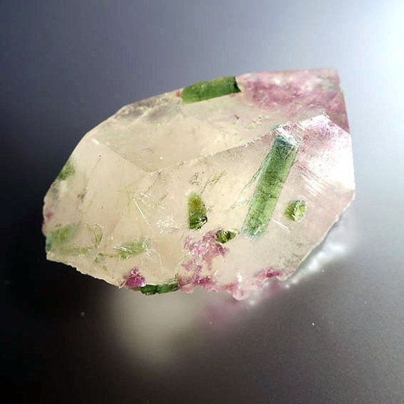 天然石原石トルマリン水晶共生クラスターガーデンクォーツグリーン