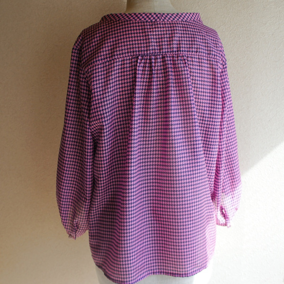 SALE! Chidori 粉紅色肩帶軛緞帶上衣和寬褲套裝 第6張的照片