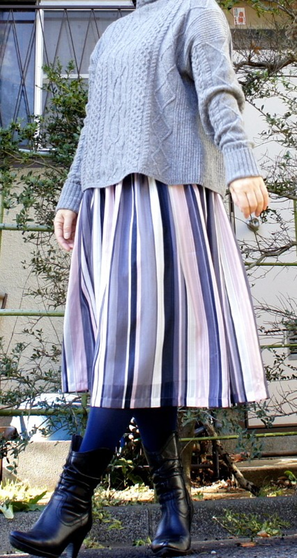 ドビーストライプ　シフォン　タックギャザースカート 4枚目の画像