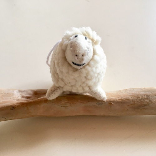 羊毛フェルトのオーナメント（ひつじさん） その他インテリア雑貨