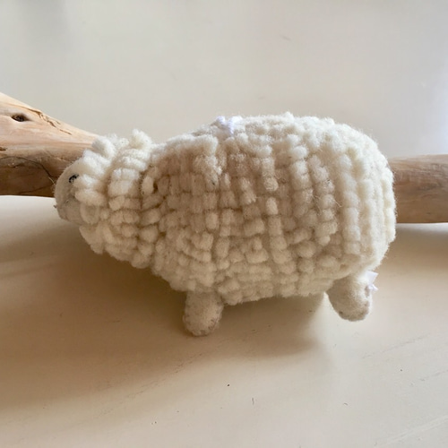 羊毛フェルト　ベル様 羊毛フェルト ベル様